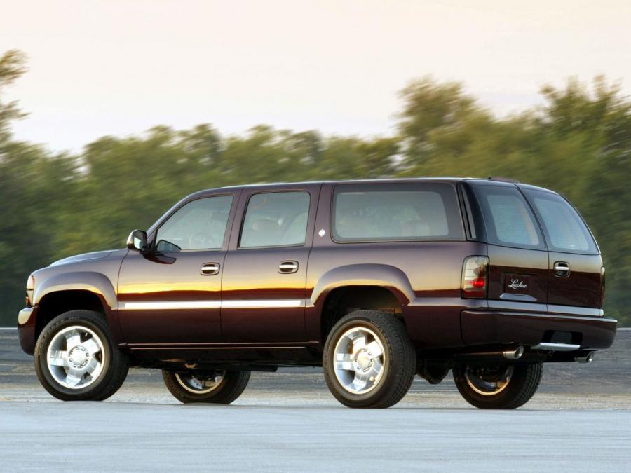  Chevrolet Suburban Lucchese 2002 года  (фото 3 из 3)